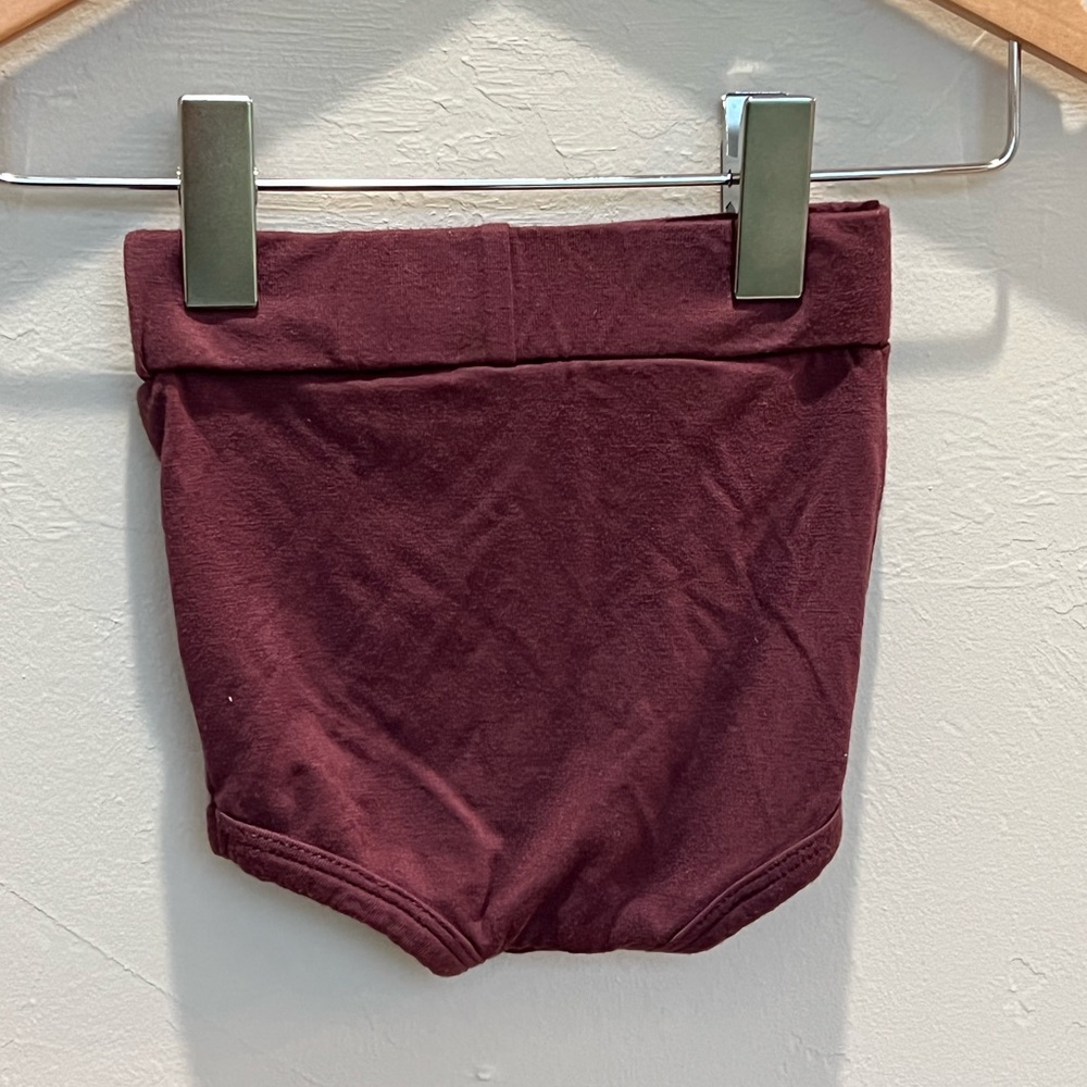 Kate Quinn ruffle bloomer bottoms 0-3 mo eggplant color